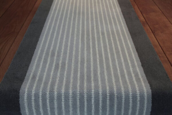 Axminster Stair runners, Zip I. Mid Charcoal, Grey Frost, White