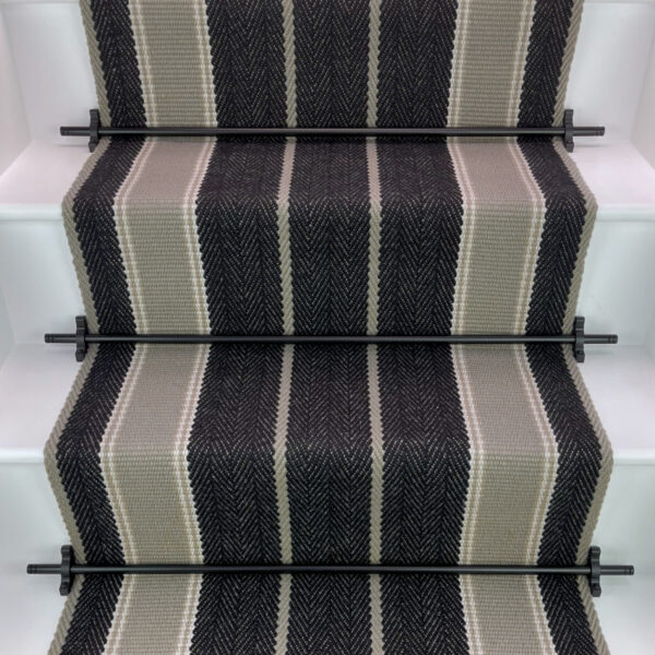 Broomley – Obsidian Black